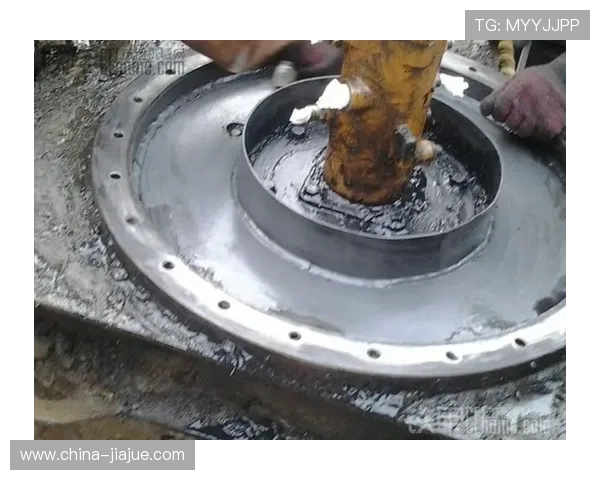 挖掘机回转支撑滚珠磨损检查